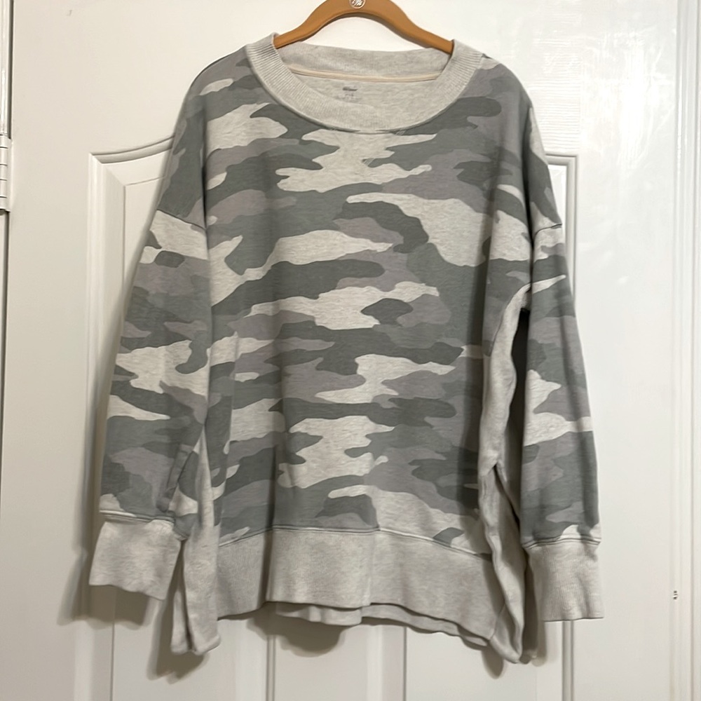 Aerie Good Vibes OversizedCamo Side Slit Sweatshirt Large